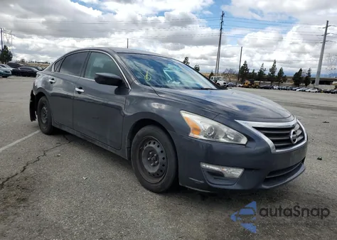 2015 Nissan Altima 2.5 from USA, damaged, VIN 1N4AL3AP2FN341703